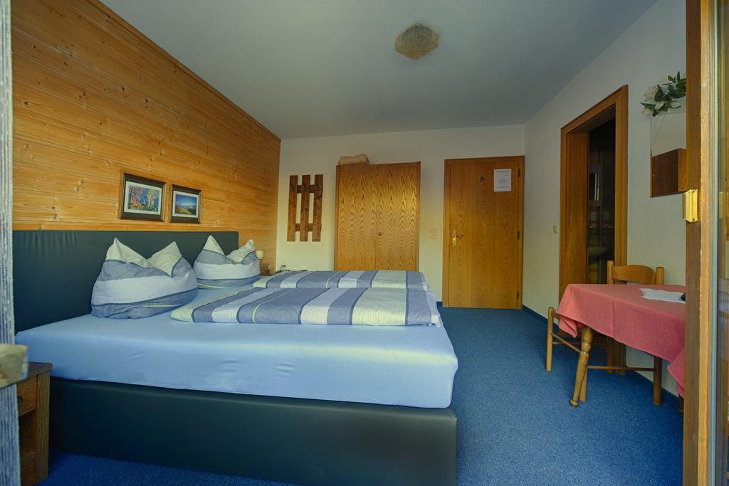 Garni Fischer Oetz Room photo