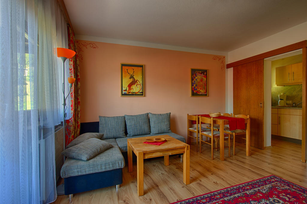 Garni Fischer Oetz Room photo